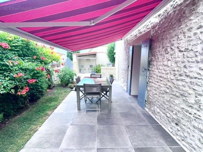 Maison à SEMUSSAC