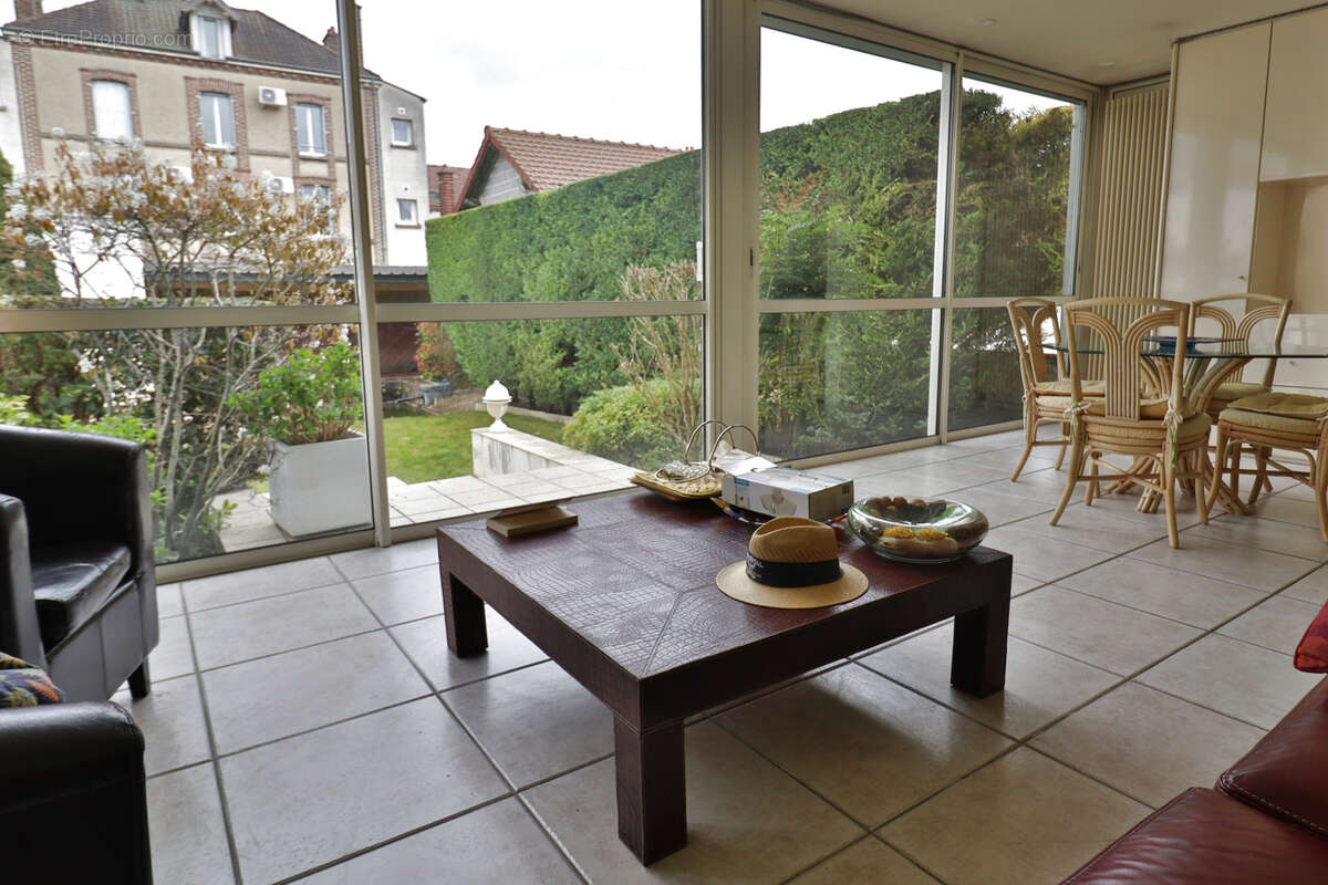 Maison à SAINTE-SAVINE