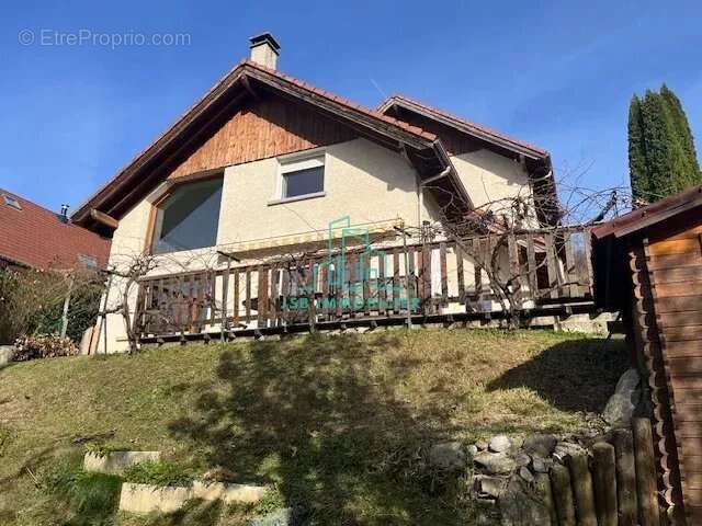 Maison à LES ADRETS