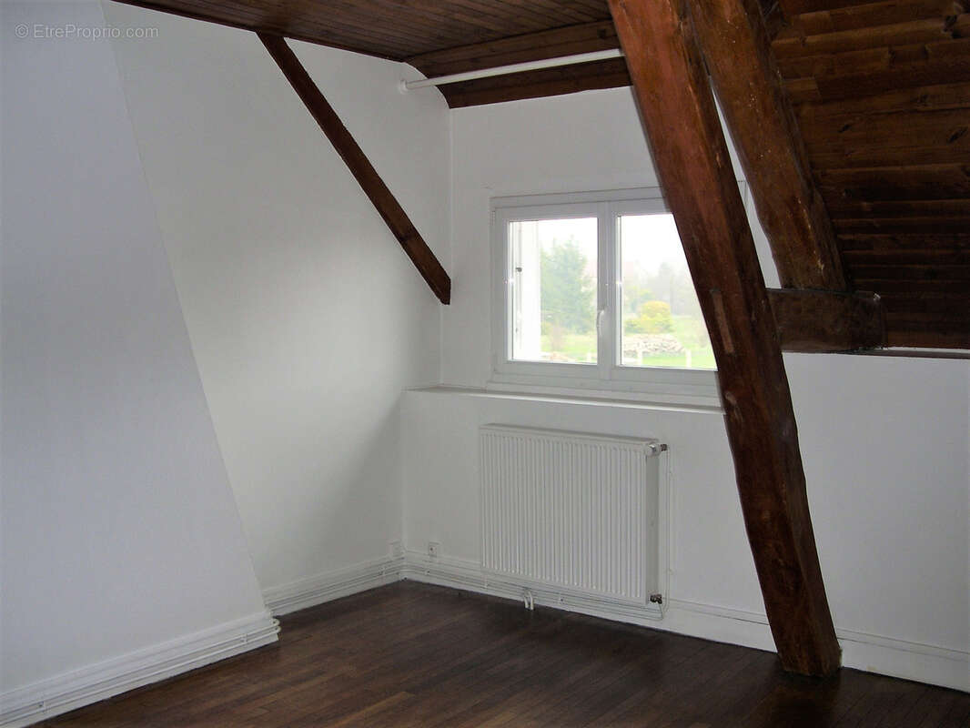 Maison à MAIZIERES-LA-GRANDE-PAROISSE