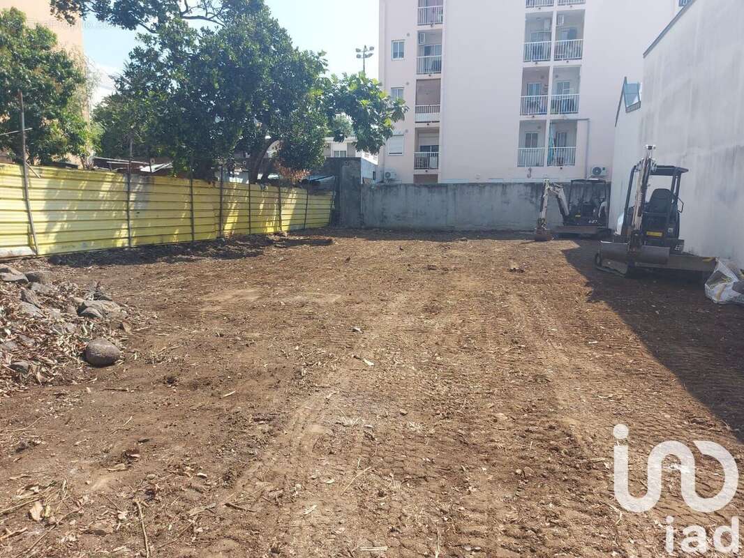 Photo 4 - Terrain à SAINT-DENIS