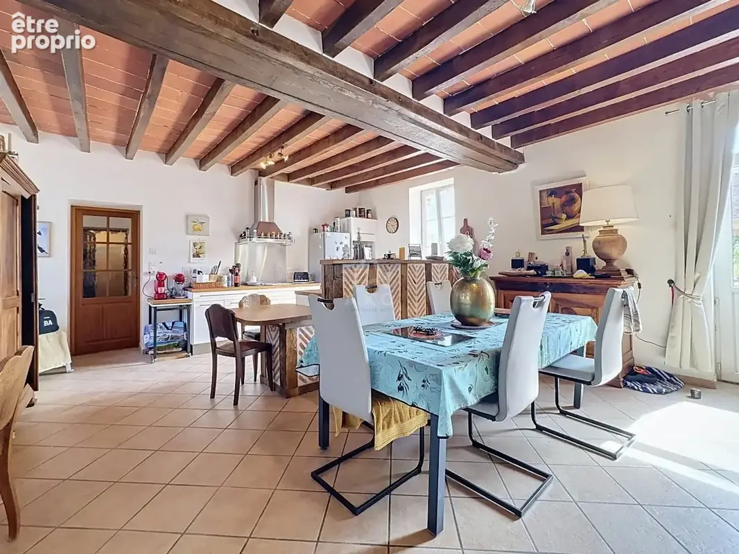 Longère de charme rénovée  124 m² habitables  5 746 m² de terrain  dépendances et hangar - photo 8
