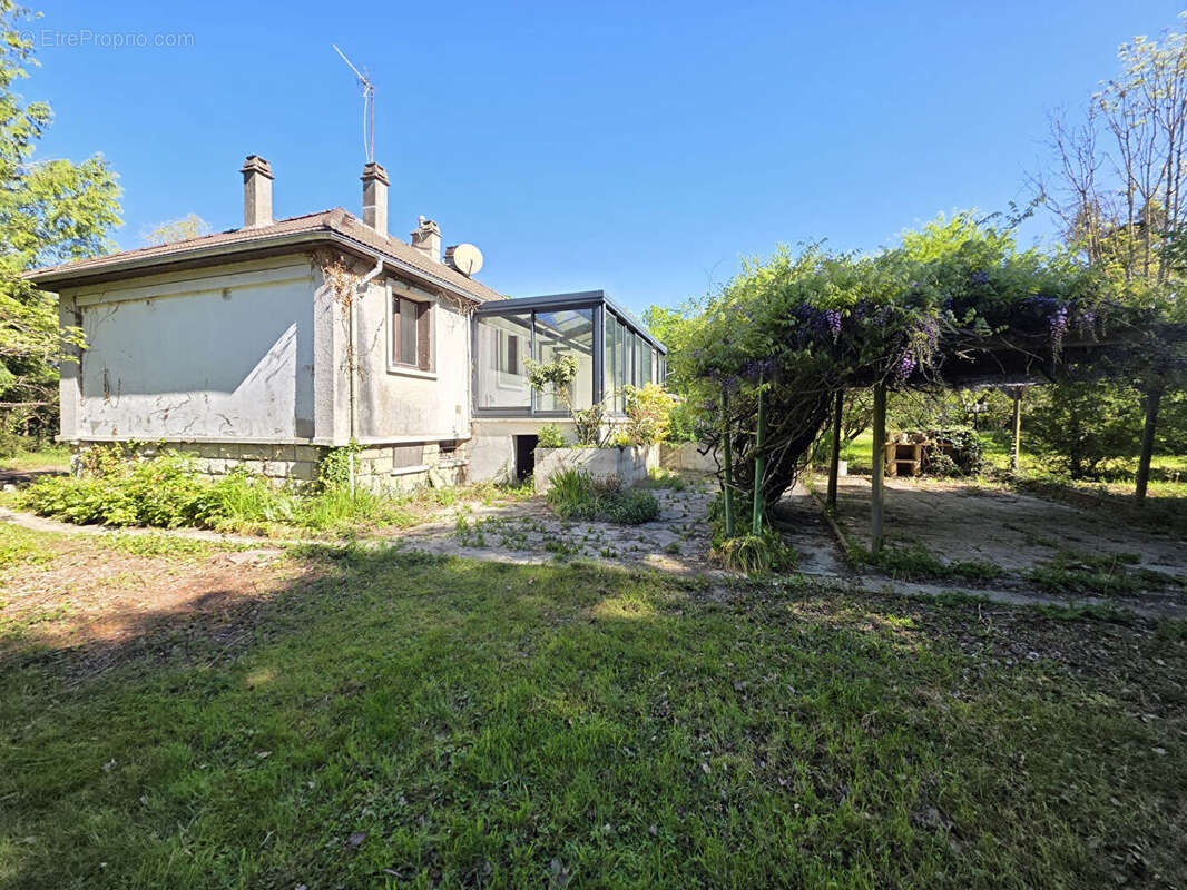 Maison à BELLOY-EN-FRANCE