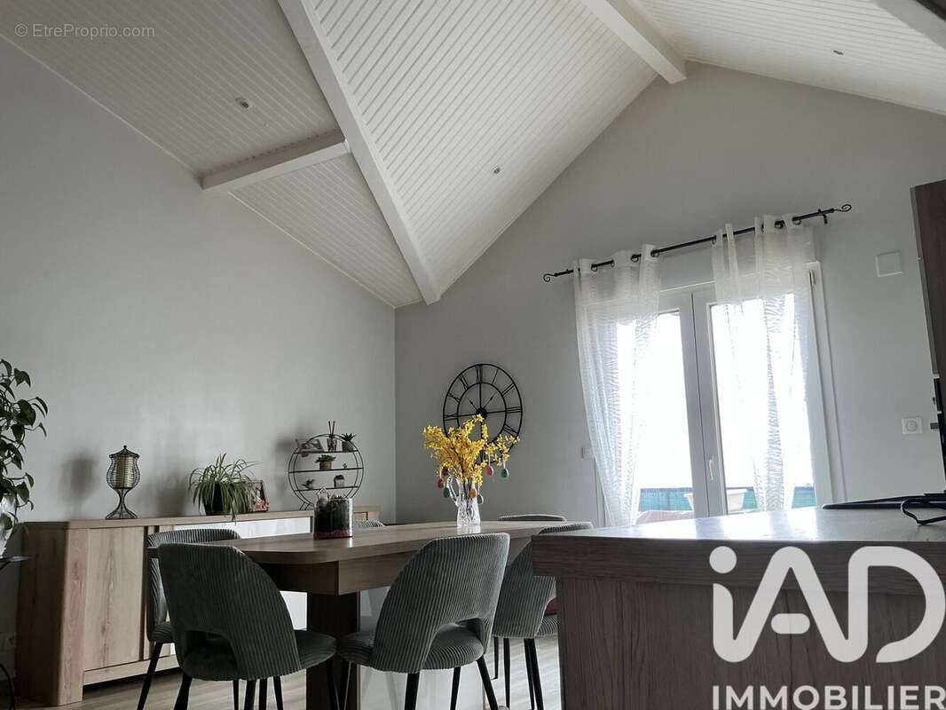 Photo 4 - Appartement à AUDUN-LE-ROMAN