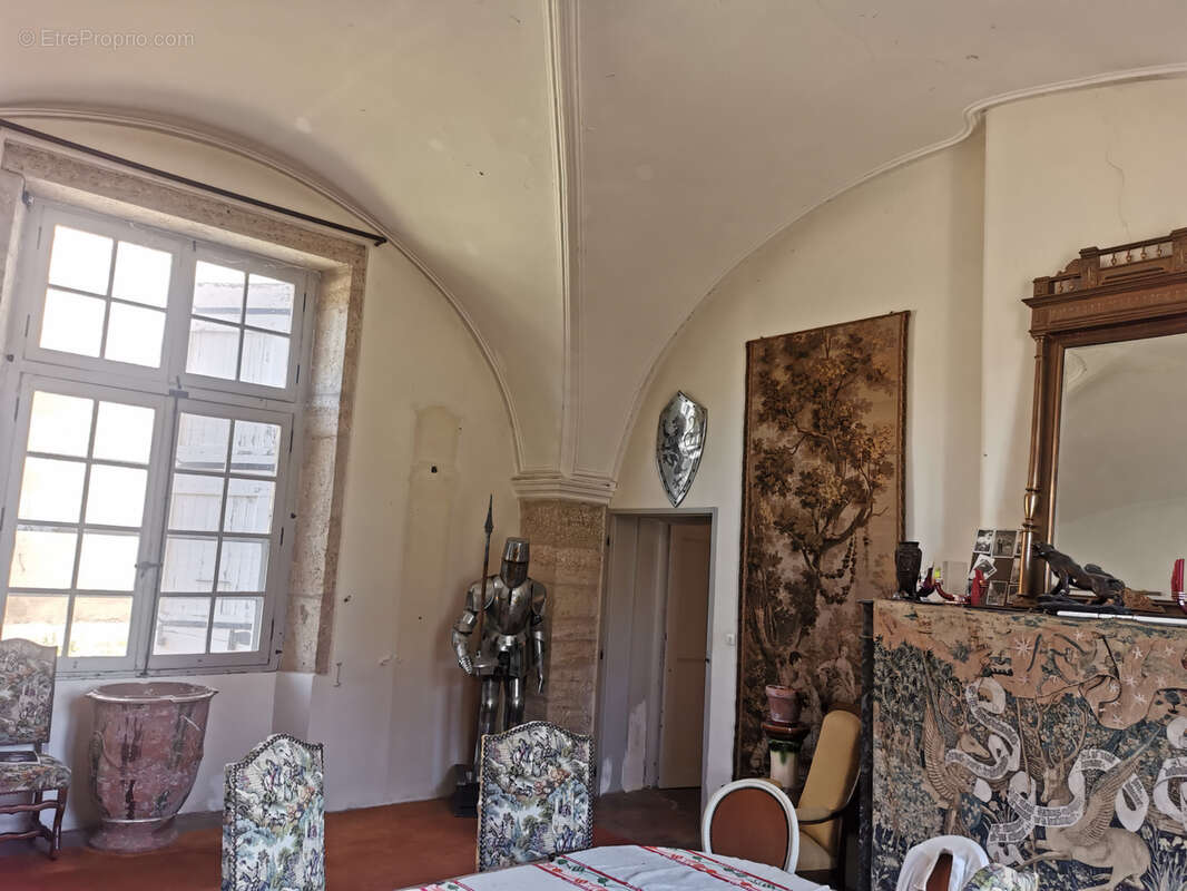 Maison à LEZIGNAN-LA-CEBE