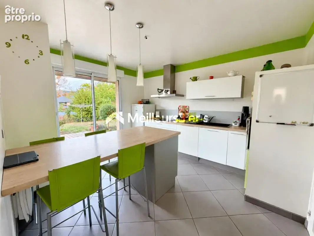 LAVAL – Pavillon de 141 m², 4 chambres, double garage et jardin sans vis-à-vis - photo 25