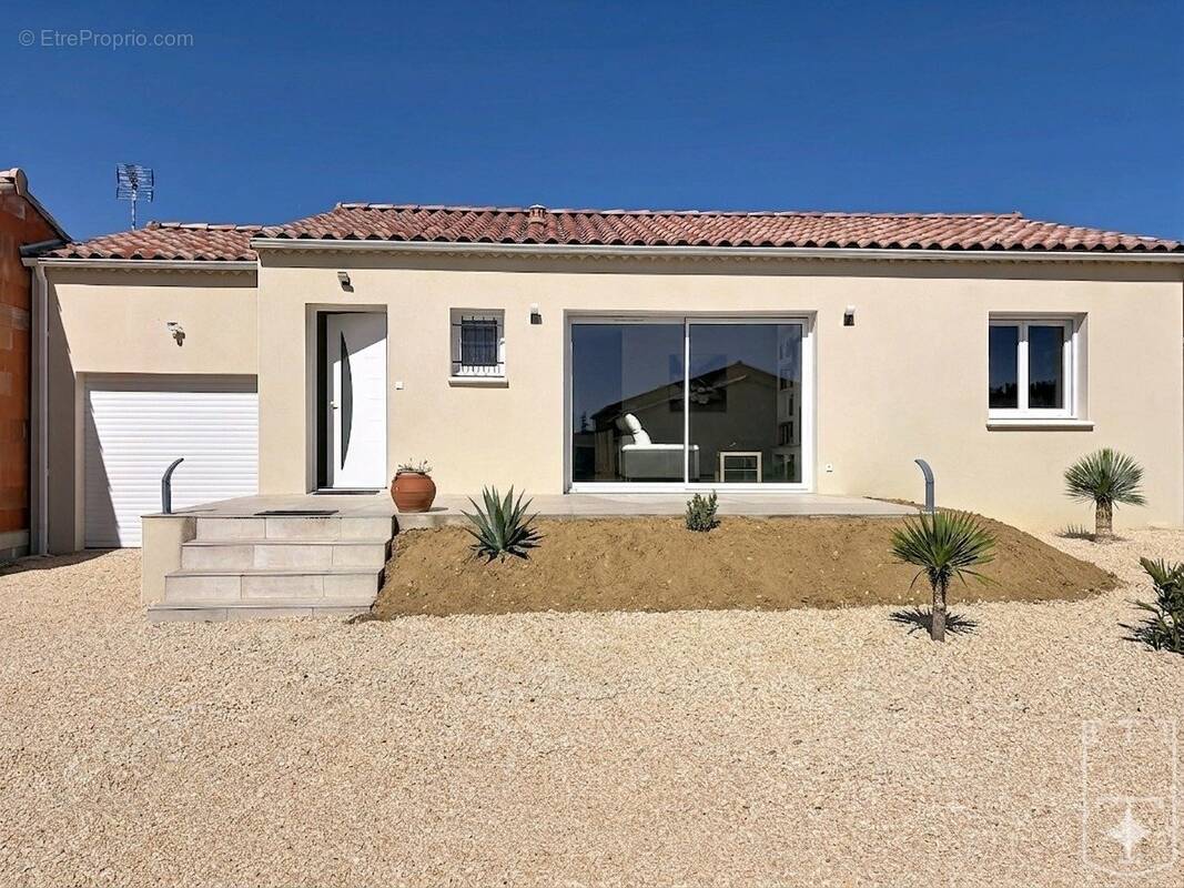 Maison à RUOMS