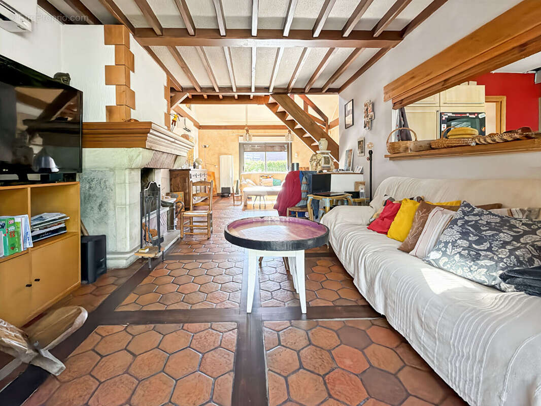 Maison à NEUVILLE-SUR-OISE