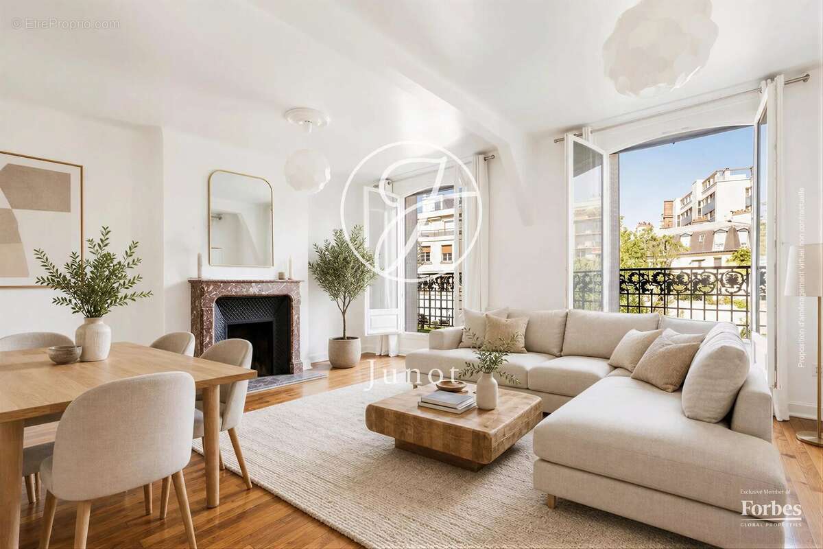 Appartement à PARIS-16E