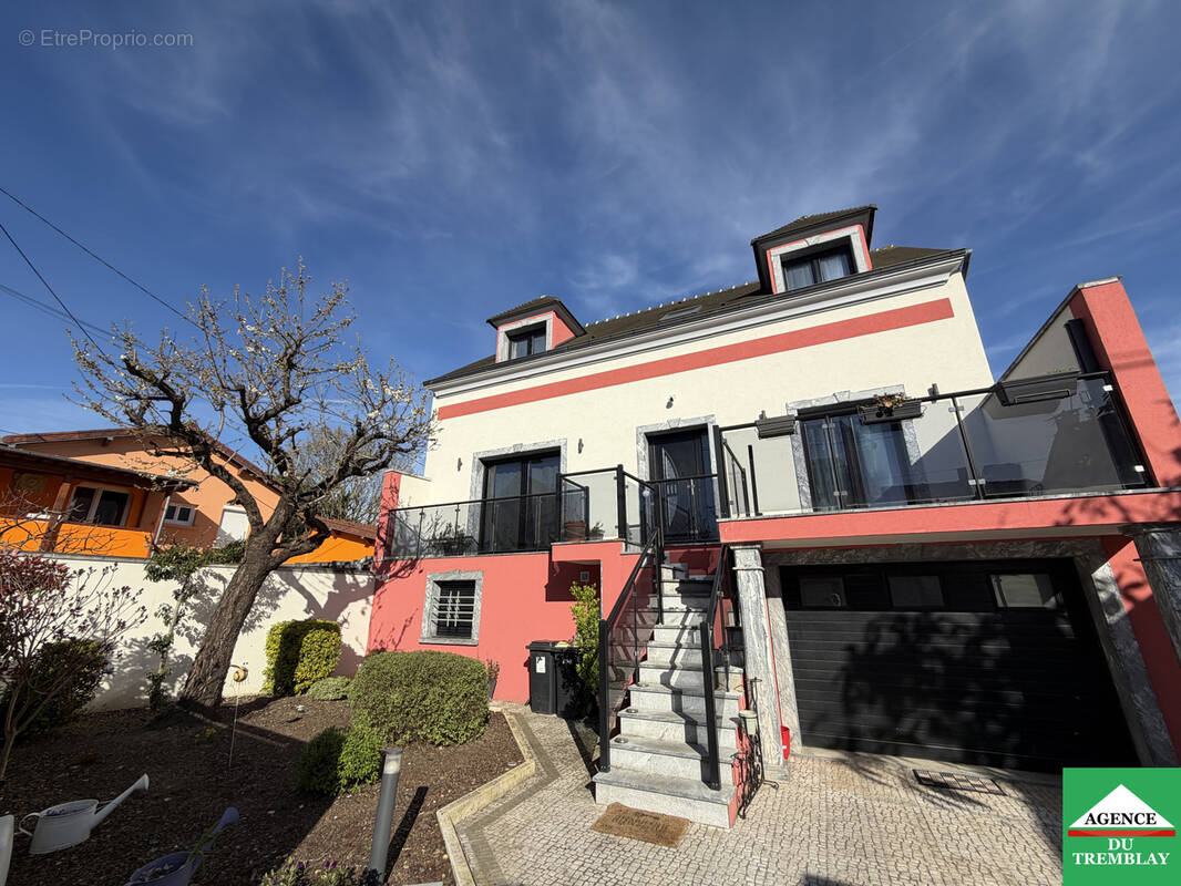 Maison à CHAMPIGNY-SUR-MARNE