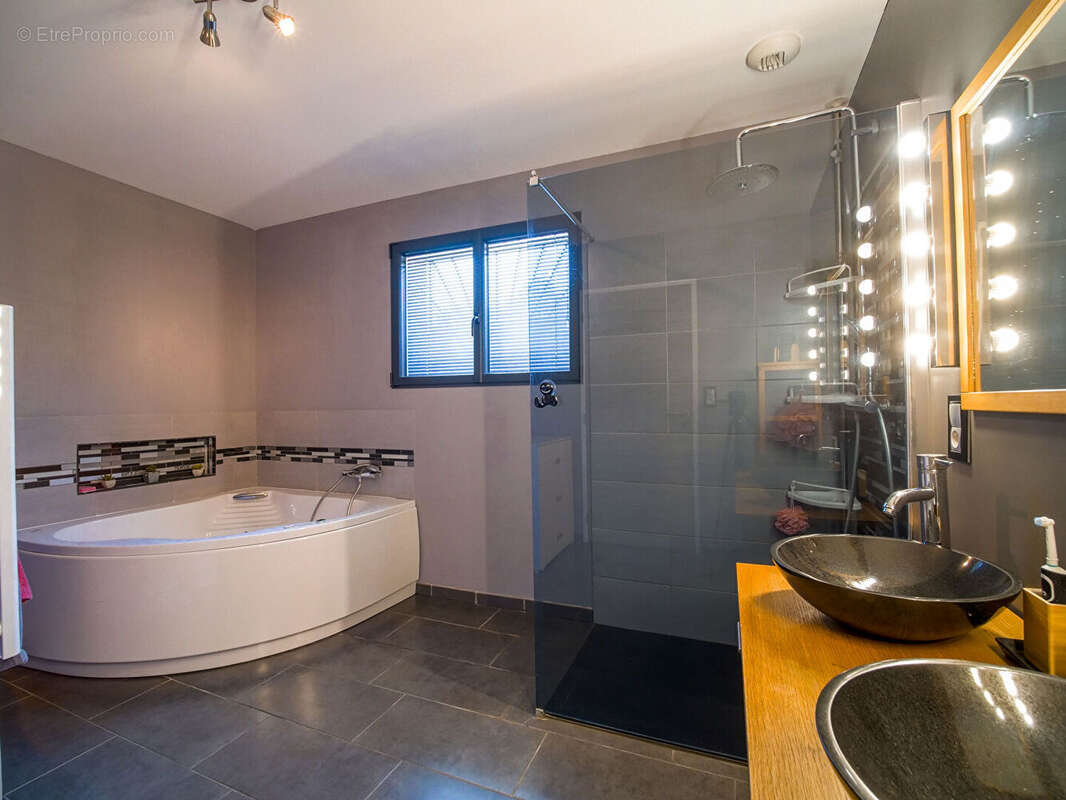 Maison 4 chambres 121m2 - photo 6