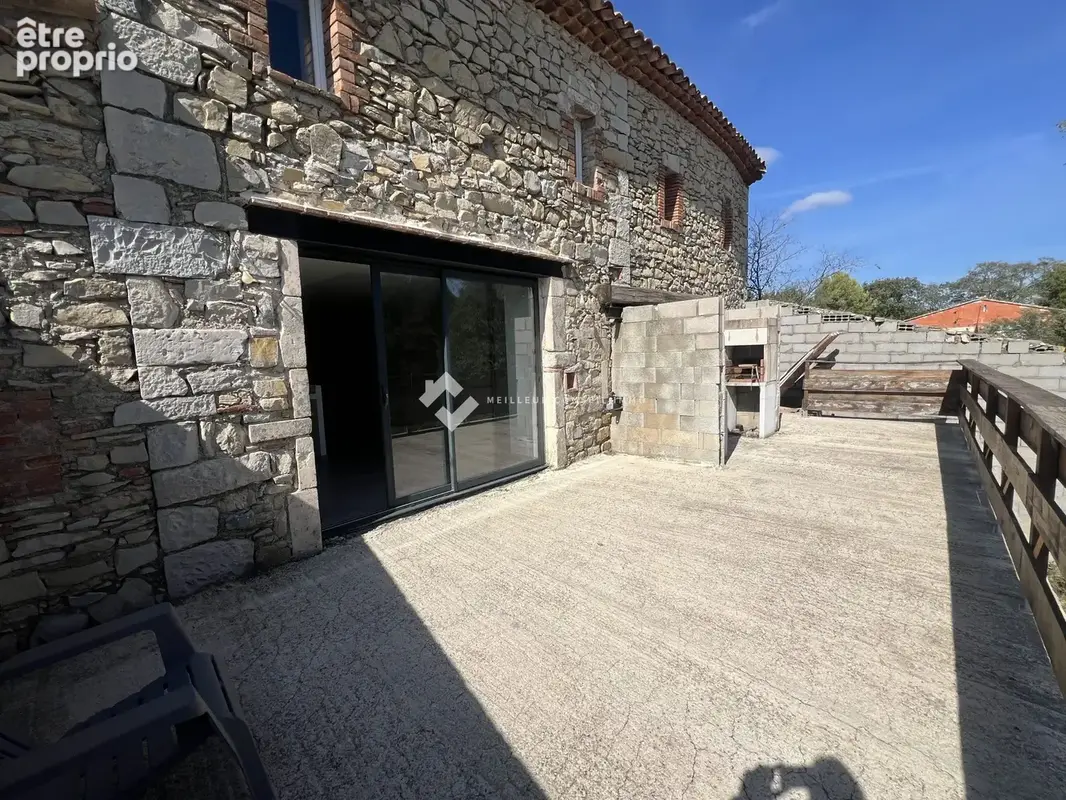 Maison 7 pièces 175 m² à vendre à Lussan (30580) - photo 2