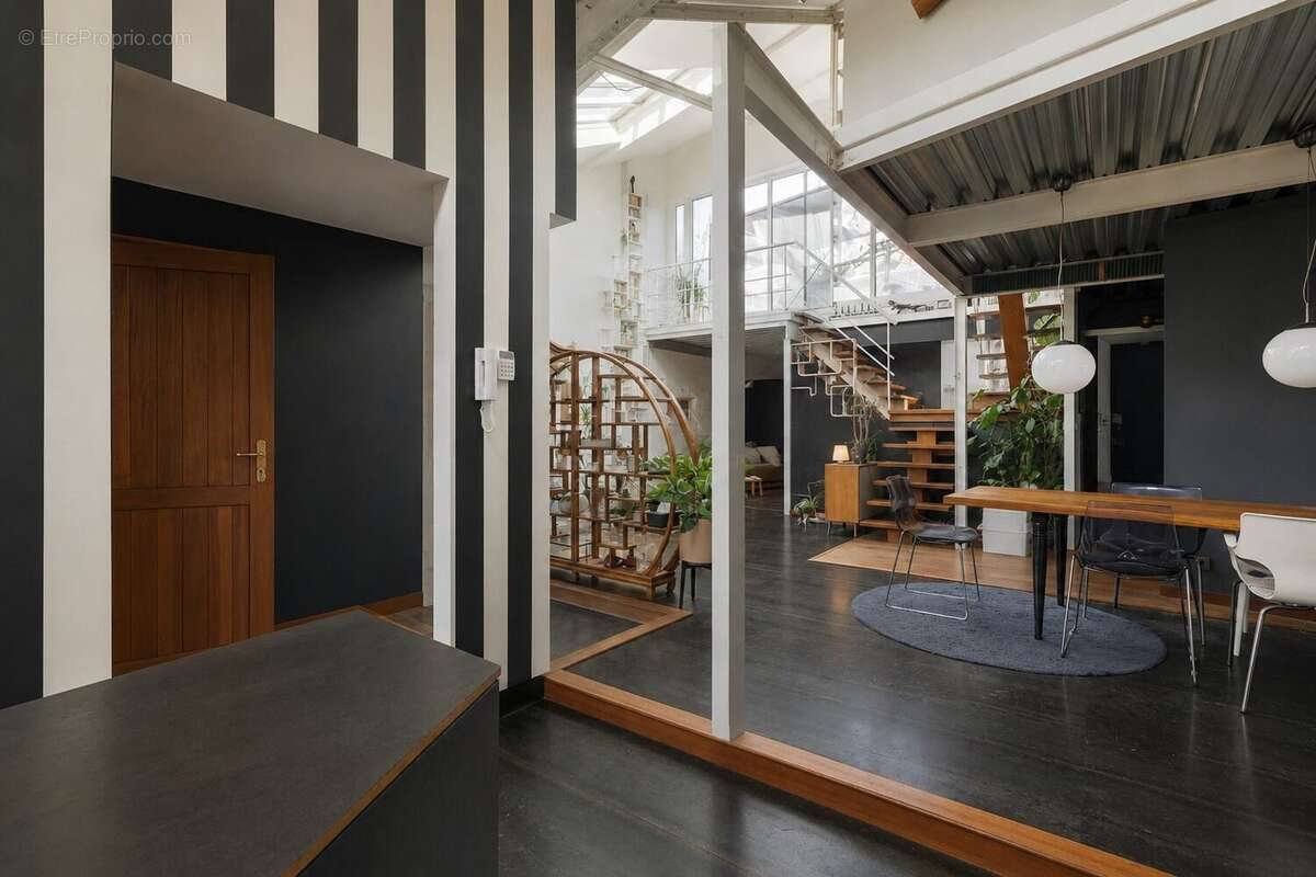 Maison 156 m² à Villeurbanne  - photo 2