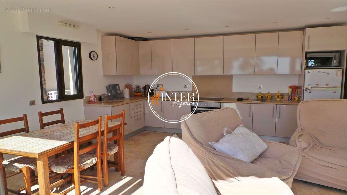 Appartement à LES ISSAMBRES