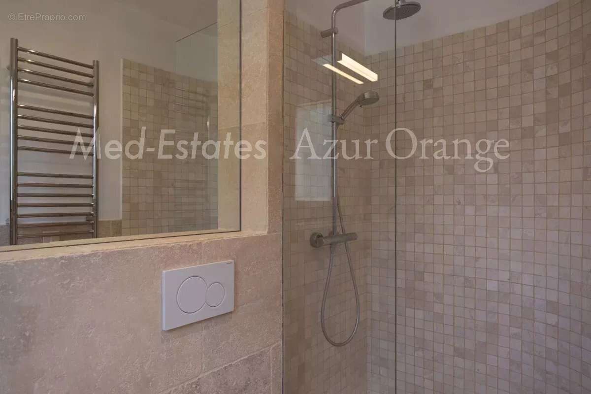 Maison à PLAN-DE-LA-TOUR