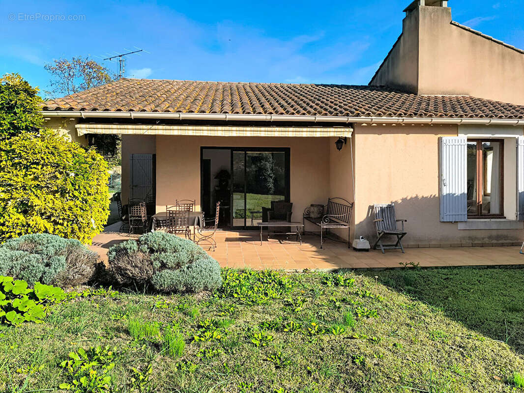 Maison à SAUVETERRE