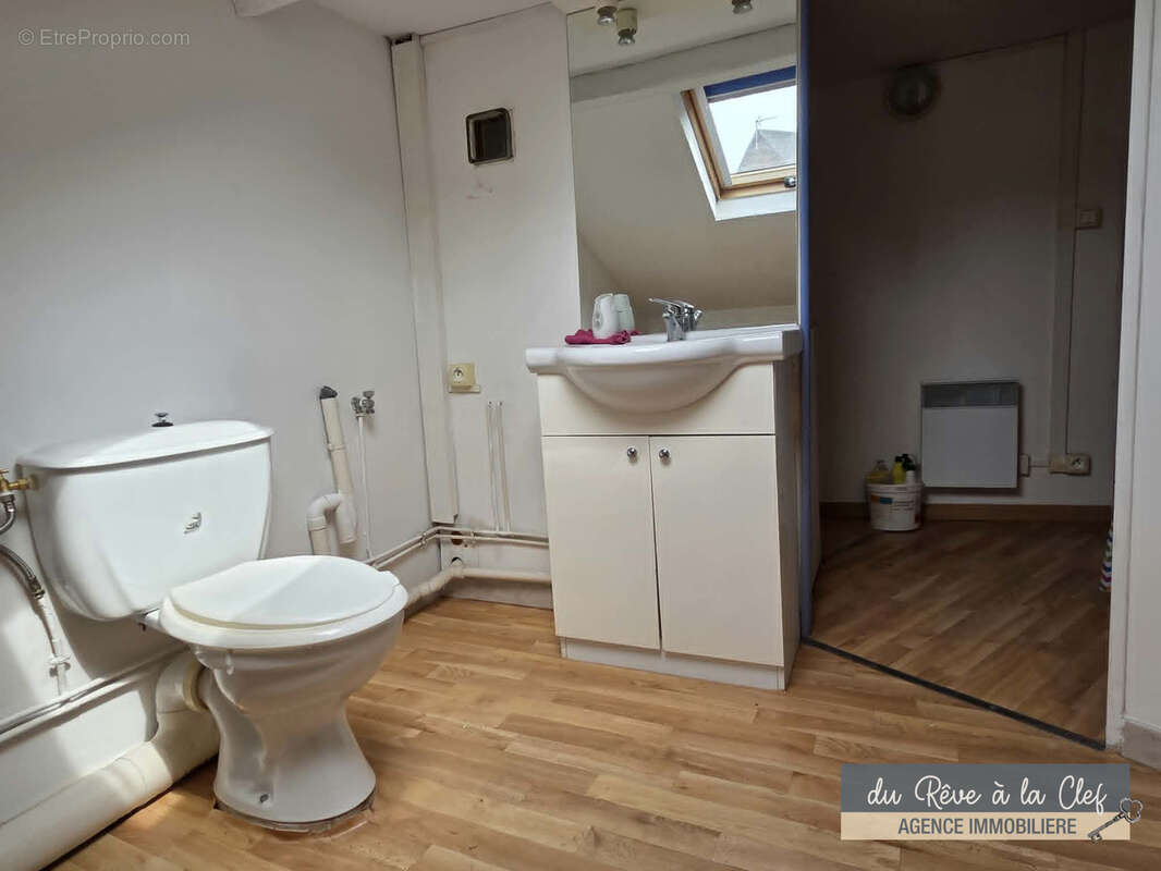 Immeuble de rapport 4 studios - Centre BERNAY. - photo 9