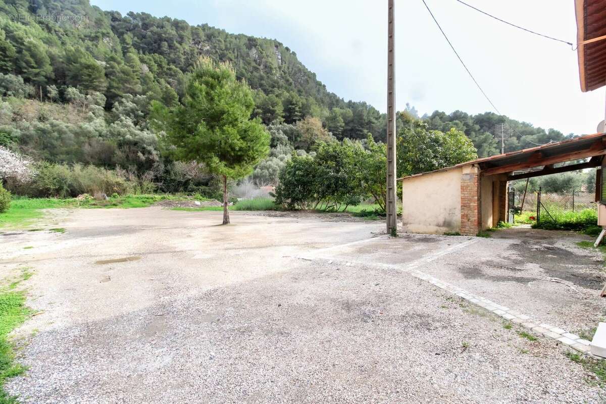 Maison à SAINT-MARTIN-DU-VAR