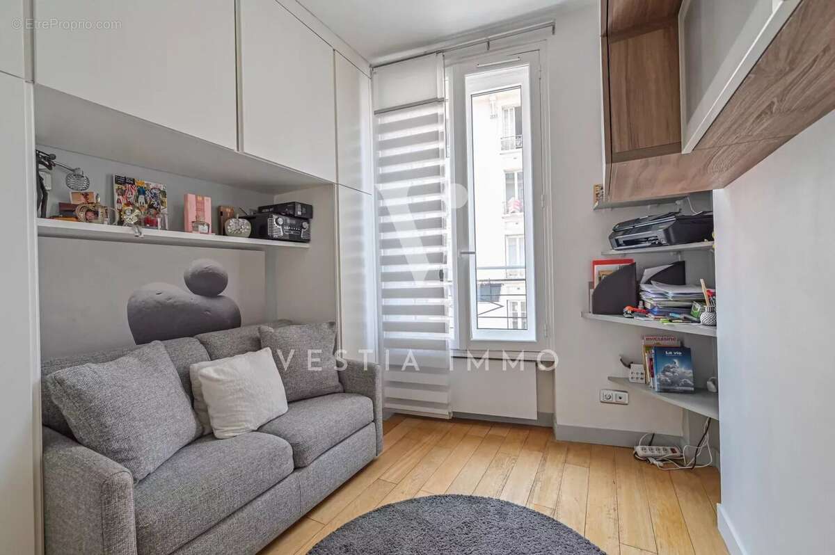 Appartement à CHARENTON-LE-PONT