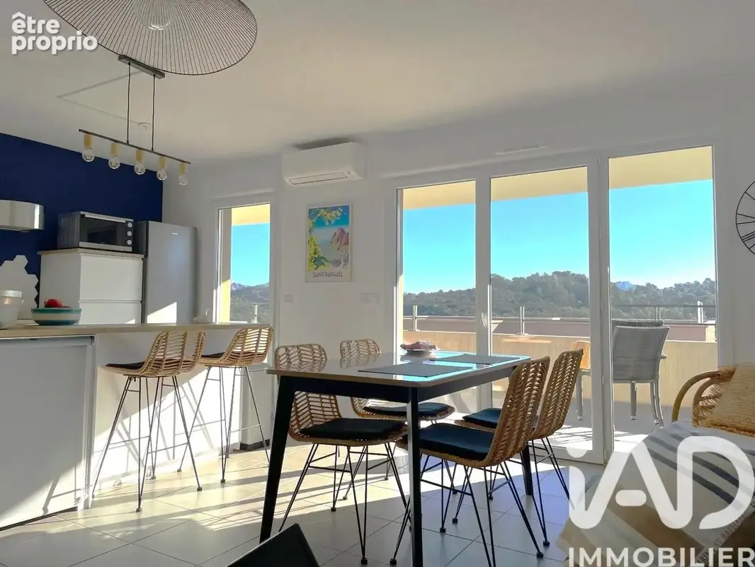 Photo 1 - Appartement à SAINT-RAPHAEL