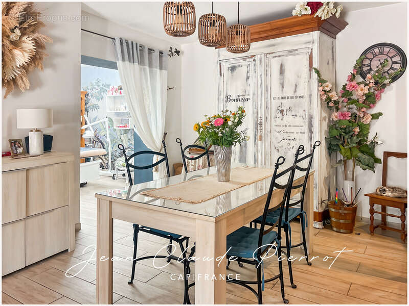 Maison à BOUILLARGUES