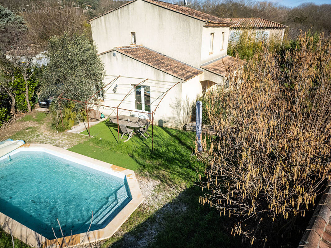 Maison à SAINTE-ANASTASIE-SUR-ISSOLE