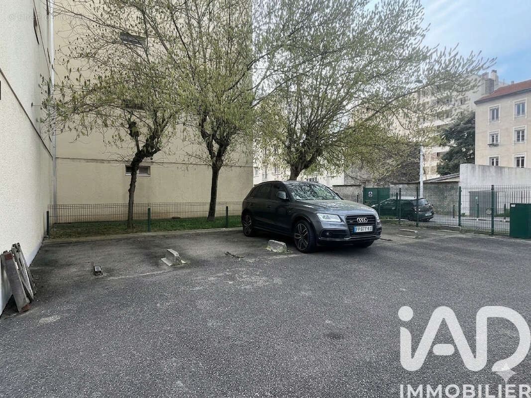 Photo 2 - Parking à LYON-3E