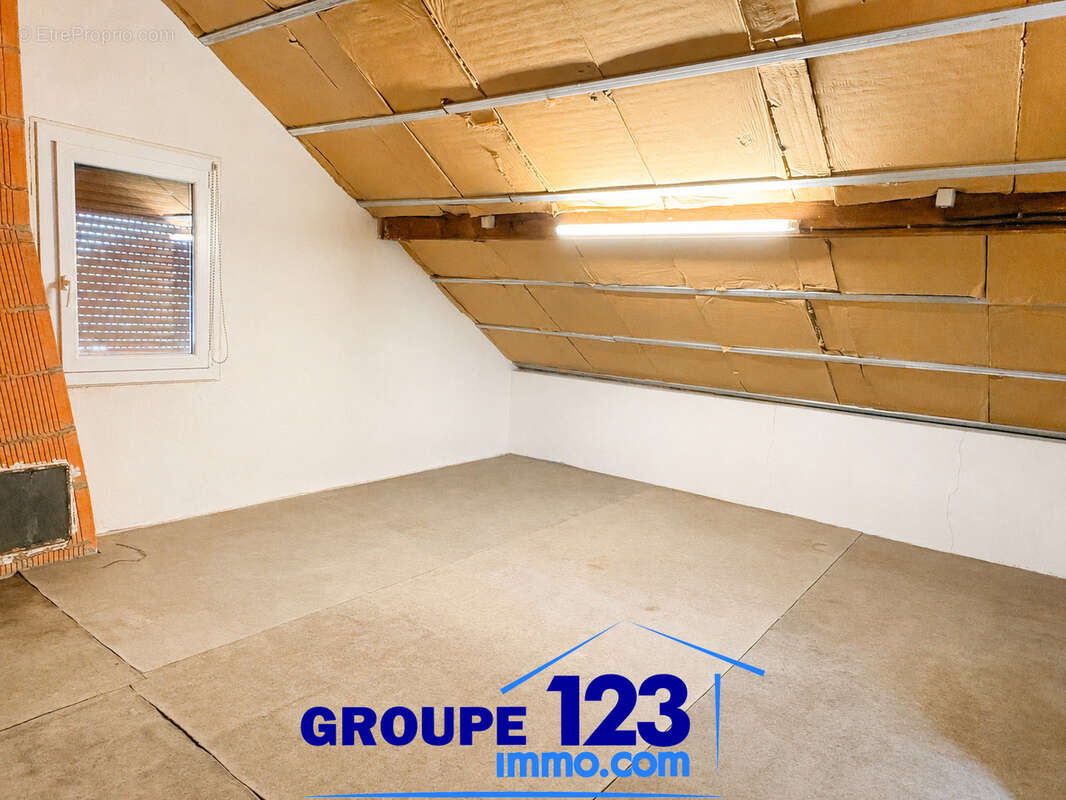 Maison familiale à Auxerre - Quartier Saint-Julien / Saint-Amâtre - photo 13