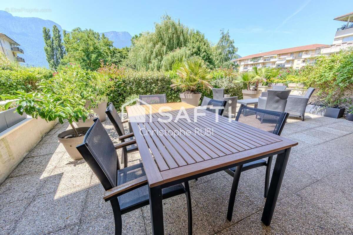 Photo 2 - Appartement à FONTANIL-CORNILLON