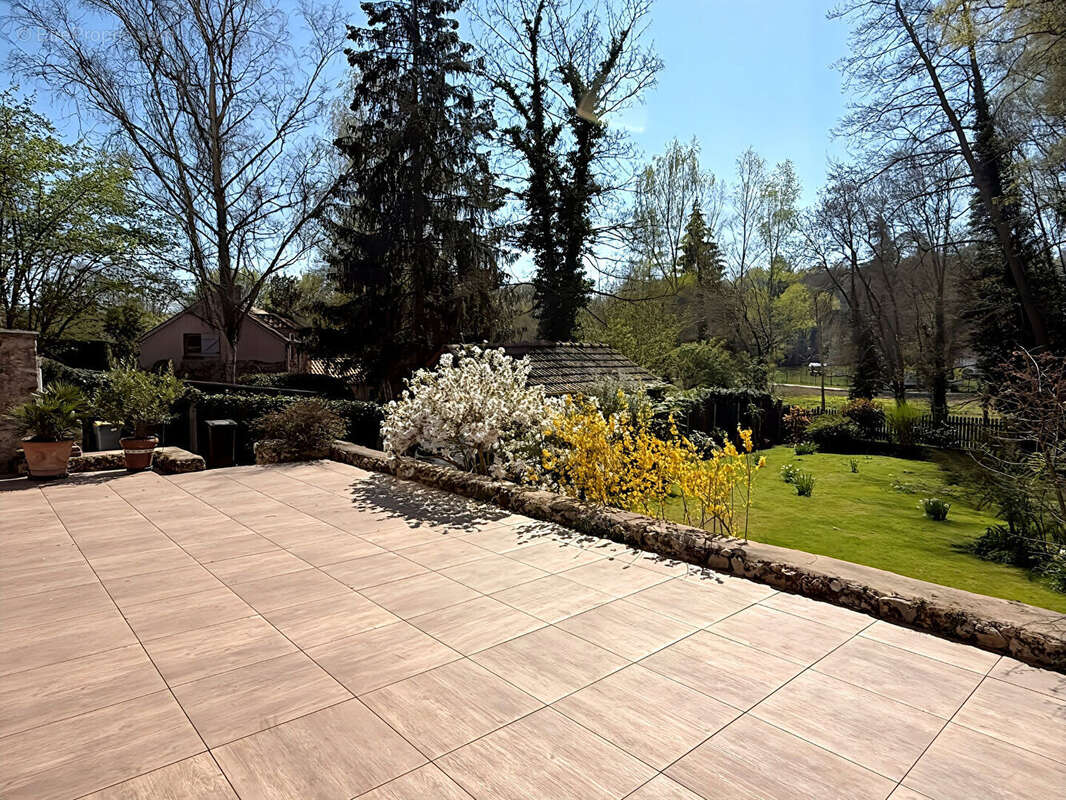 Maison à JOUY-EN-JOSAS