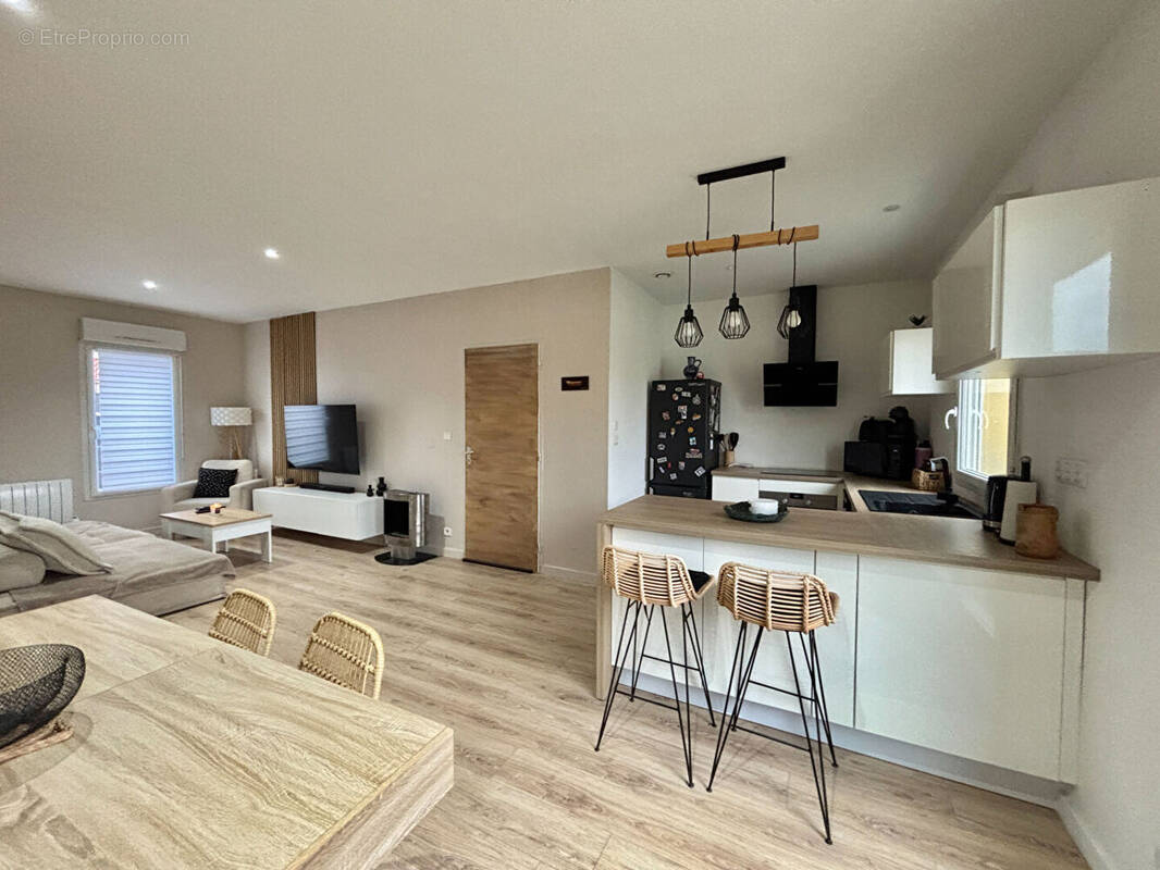 Maison à SAINT-COLOMBAN