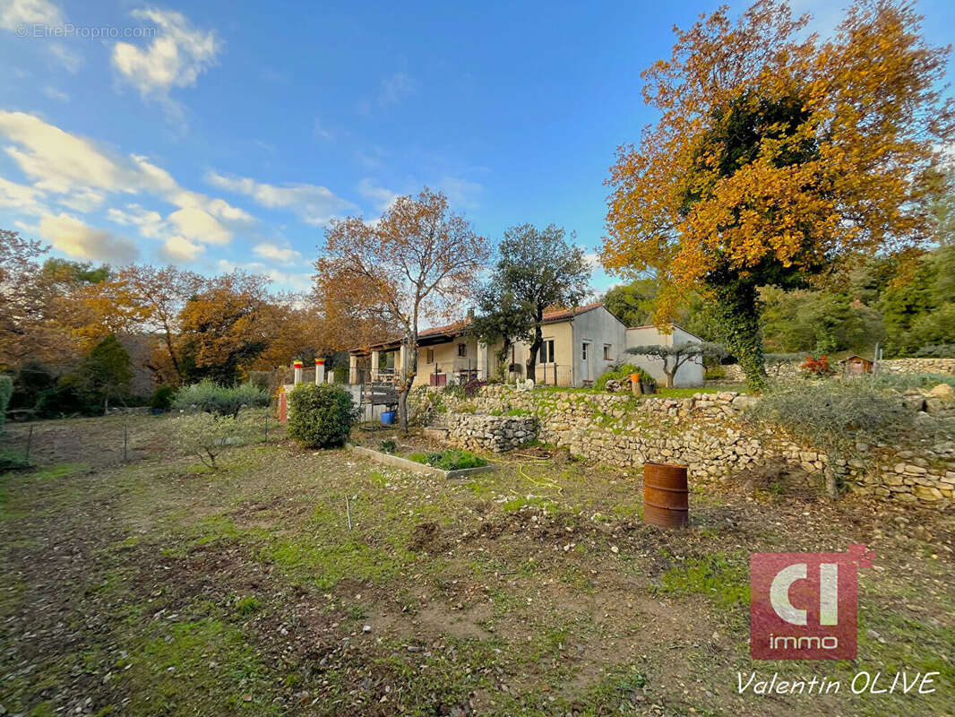 Maison à LA ROQUEBRUSSANNE
