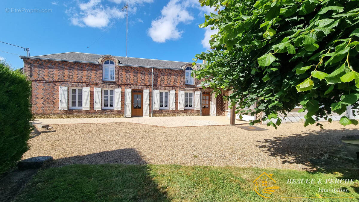 Maison à BROU