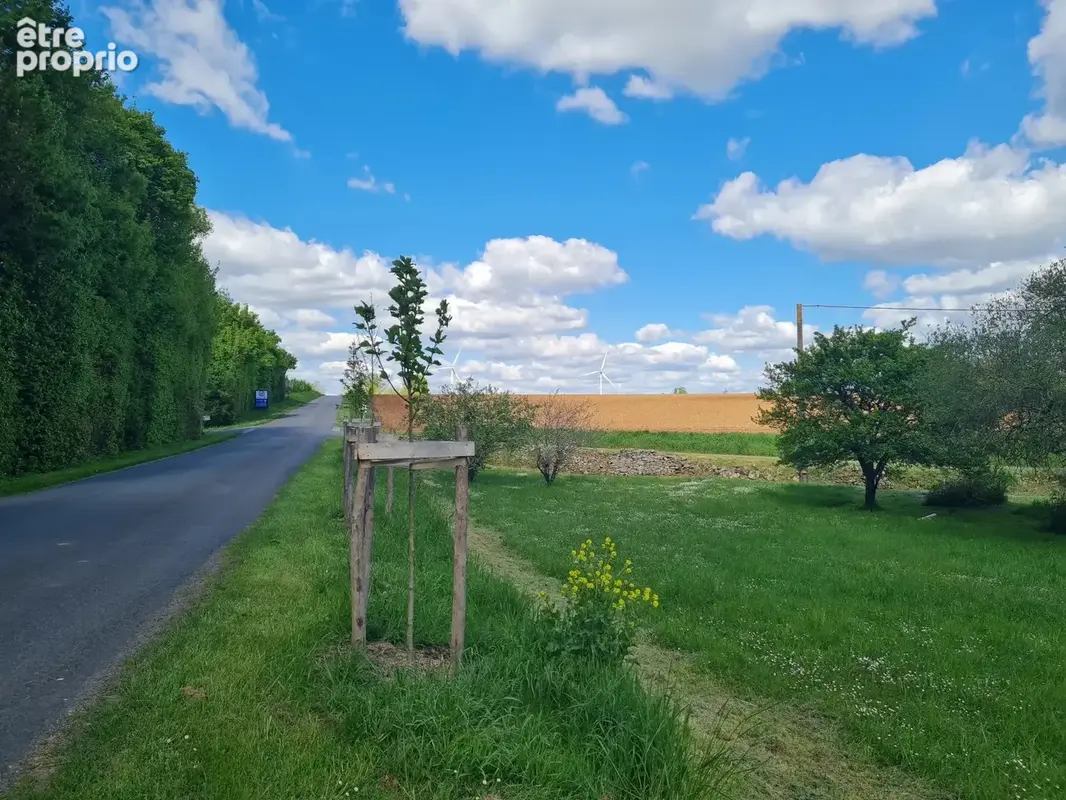 Terrain à bâtir dans un village paisible, à 10 minutes de Ruffec - photo 6