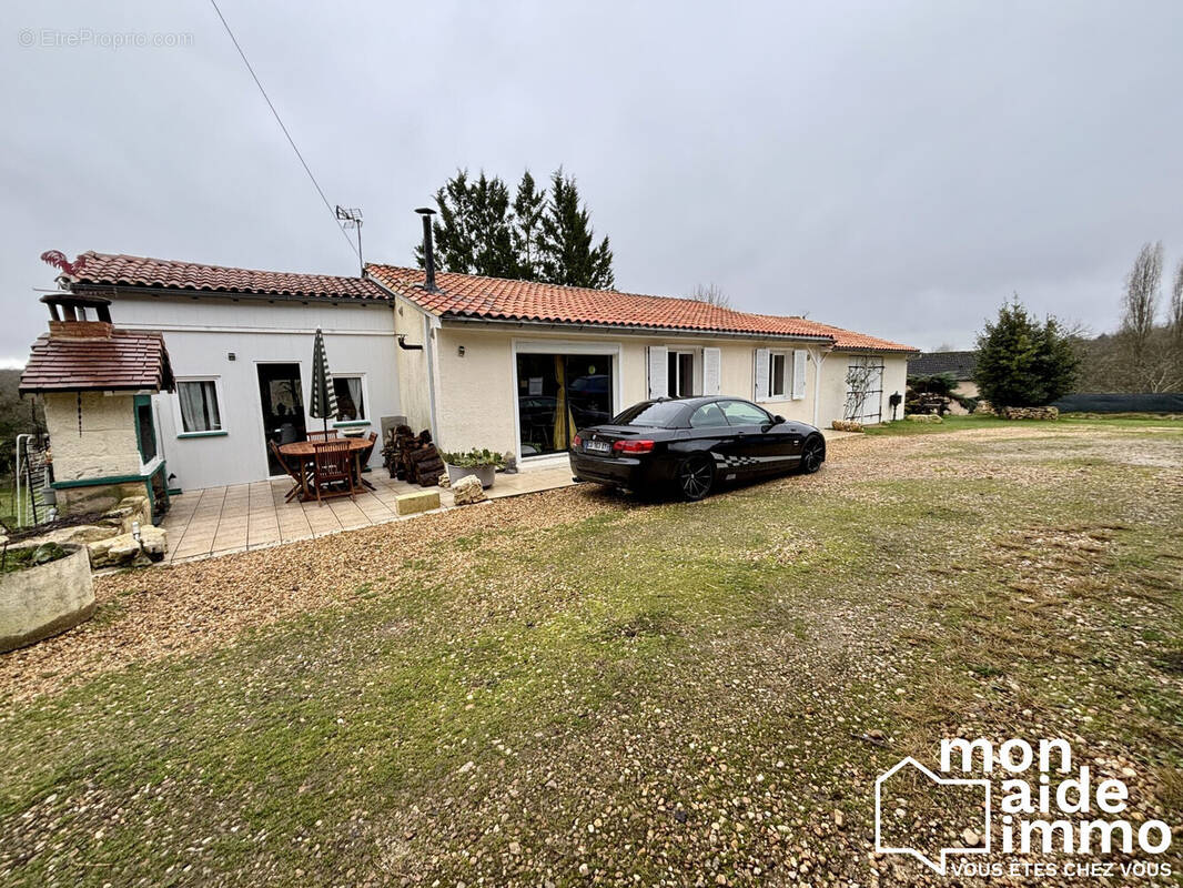 Maison à SAINT-JORY-LAS-BLOUX