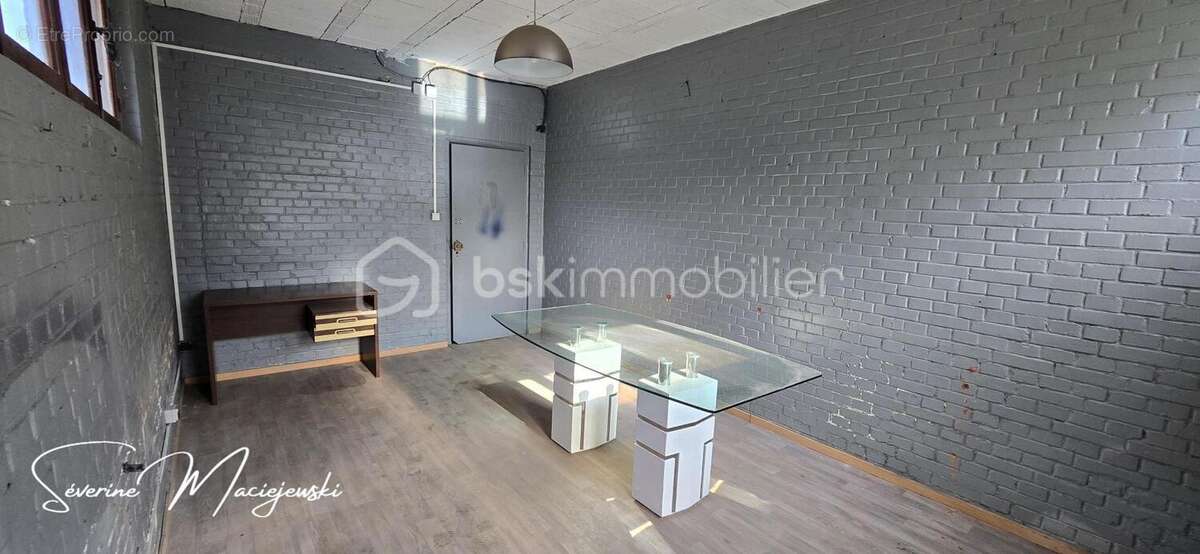Appartement à LA COMTE