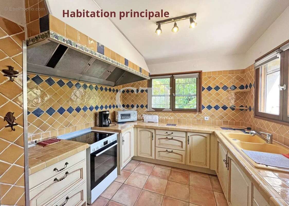 Maison à VAISON-LA-ROMAINE