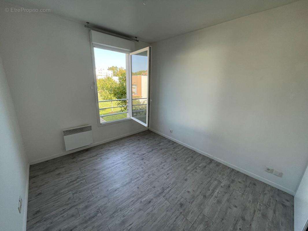 Appartement à EPERNON