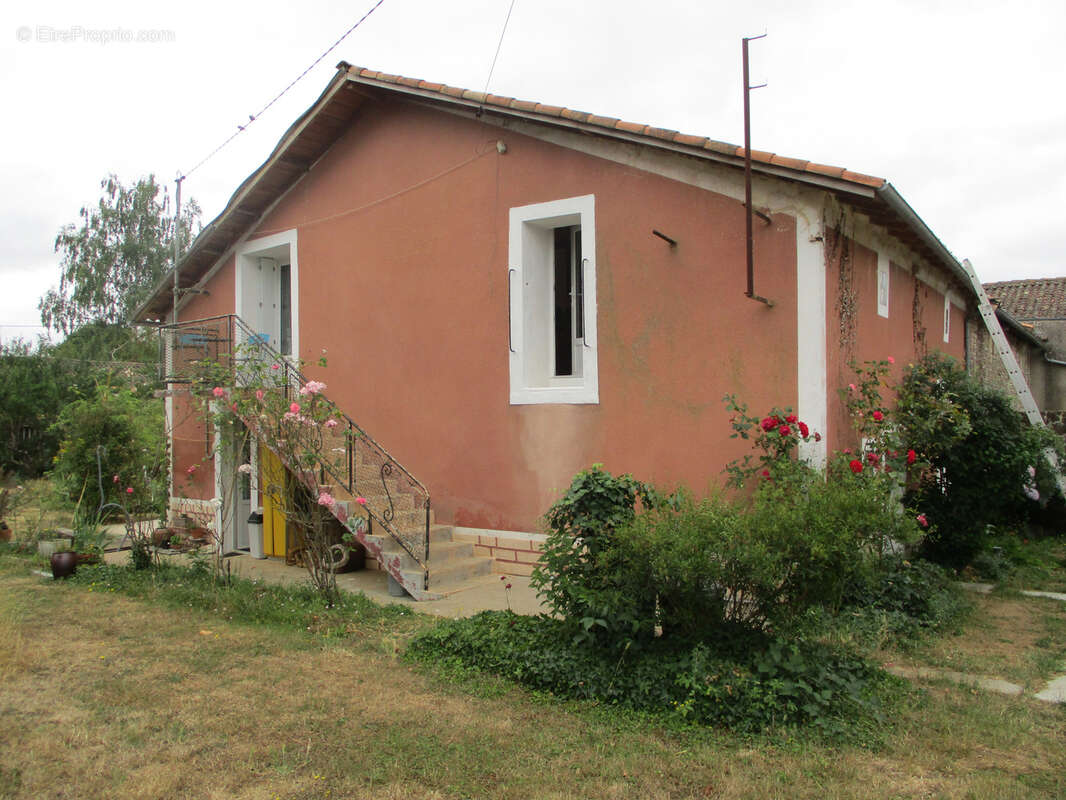 Maison à ROM