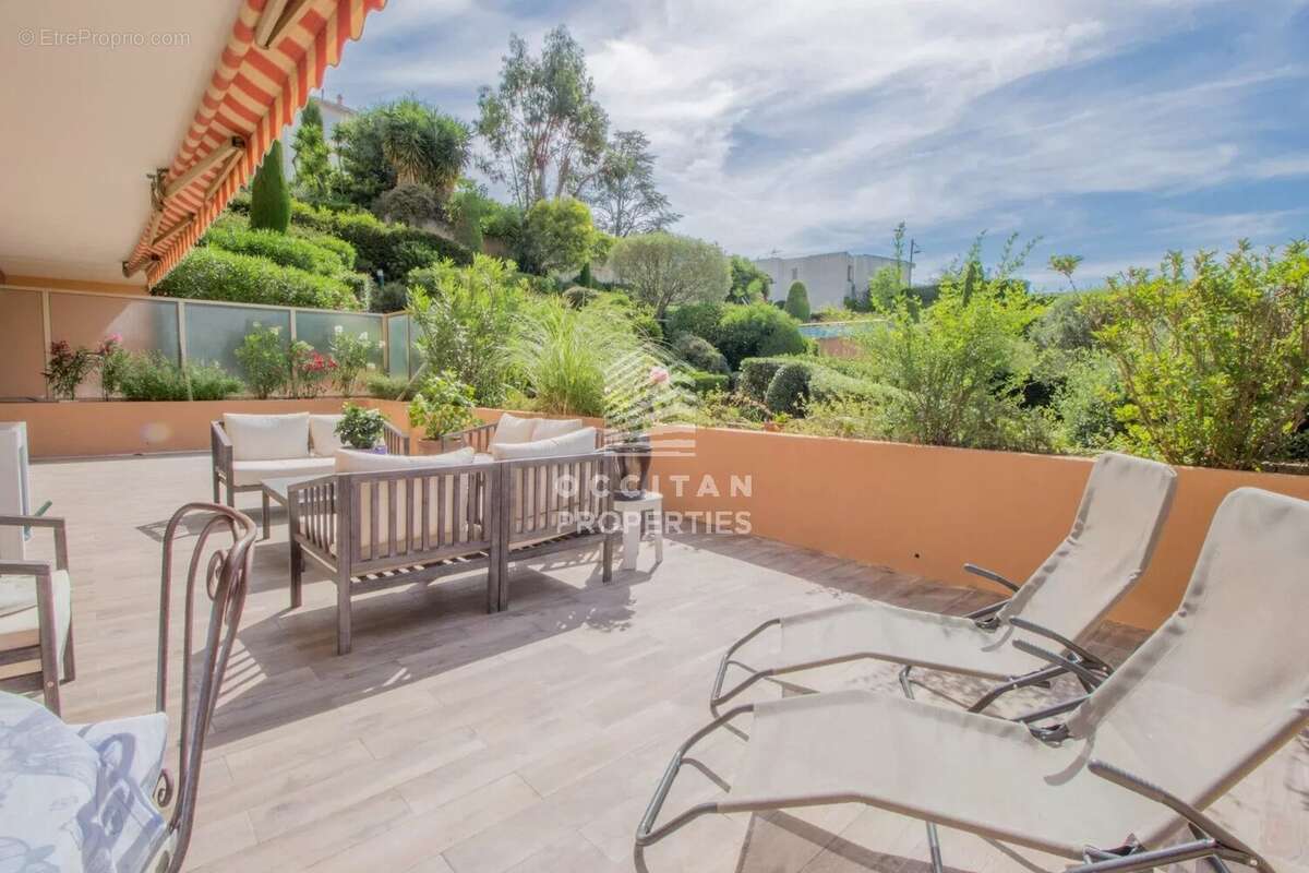 Appartement à LE CANNET
