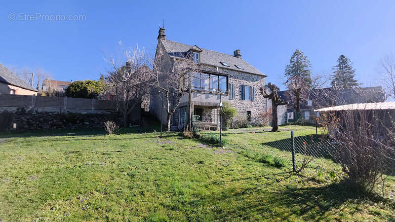 Maison à MOUSSAGES