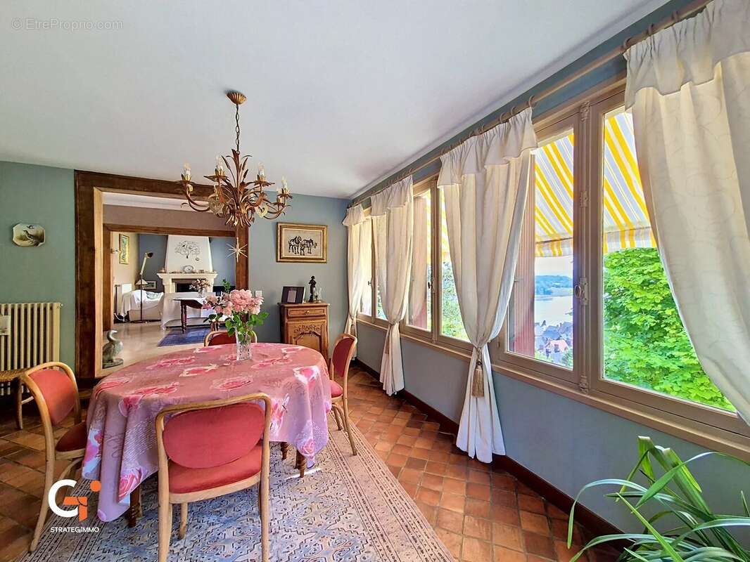 Maison à LA BOUILLE
