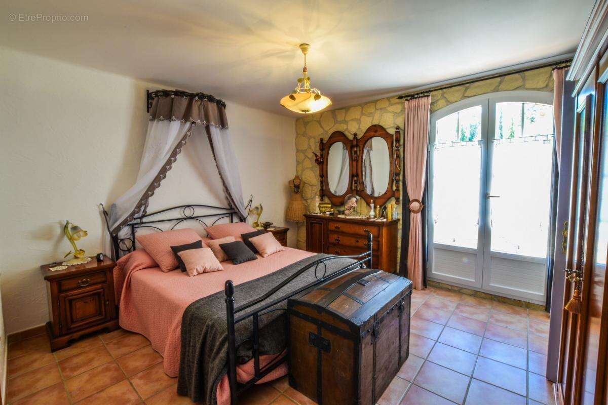 Havre de paix avec piscine à rochefort-du-gard – 185 m² d'exception - photo 3