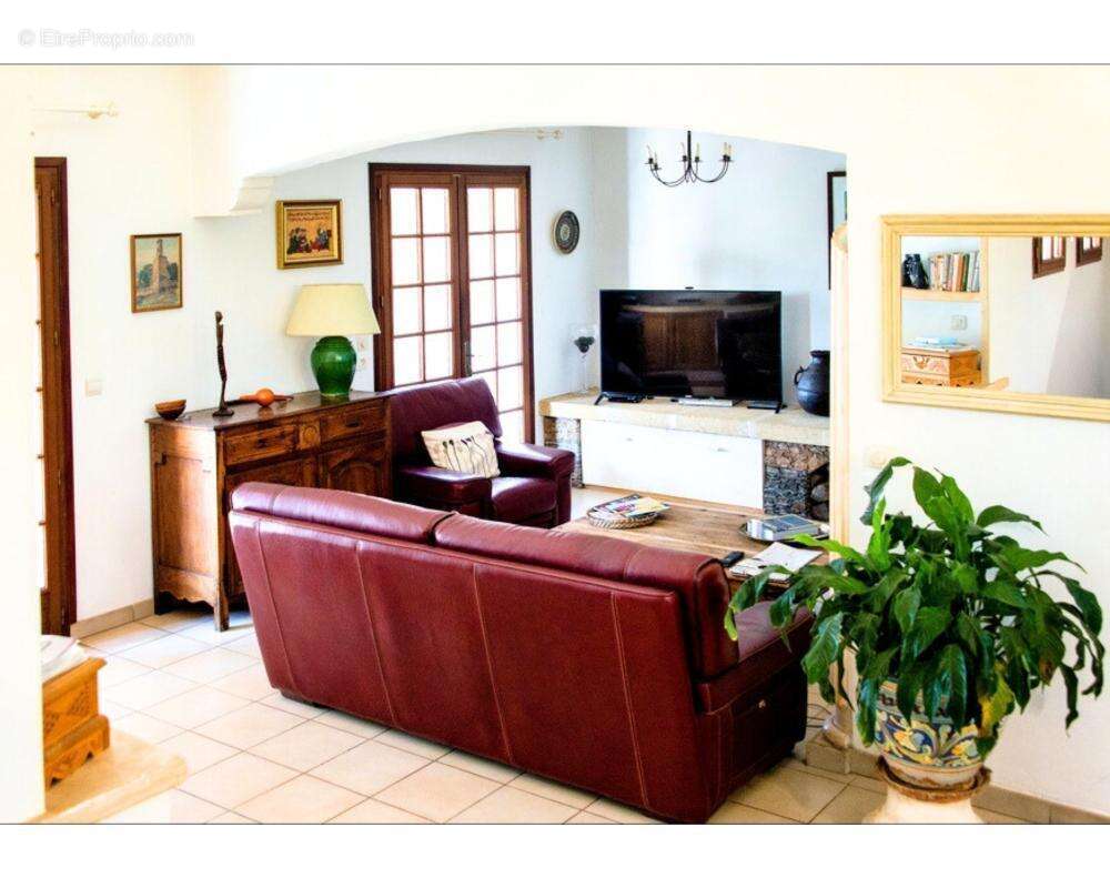 Maison à PLAN-DE-LA-TOUR