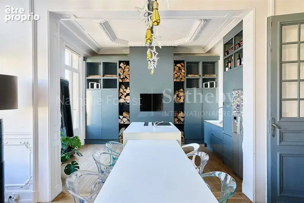 Exclusivité . Lille Sébastopol , splendide appartement type 5 entièrement rénové . Cave . parking . - photo 2
