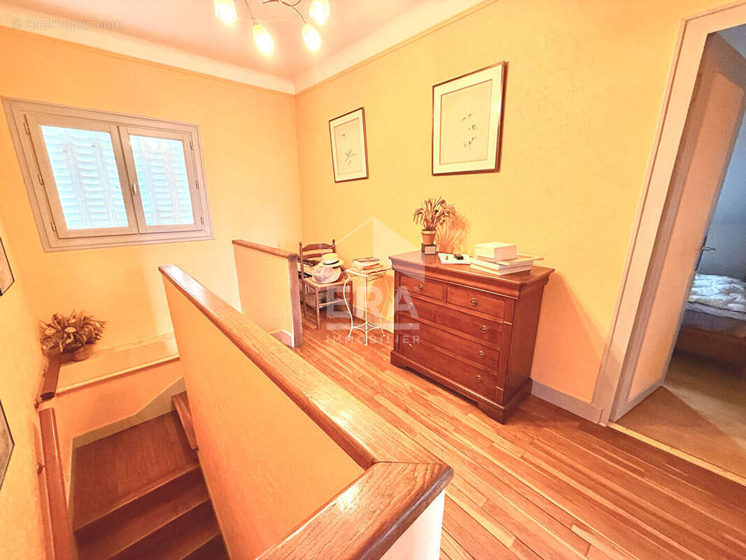 Maison à FLEURY-LES-AUBRAIS