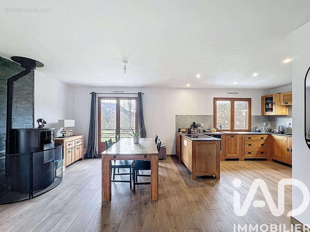 Maison 103 m² à Saint-Andre-De-Boege  - photo 4