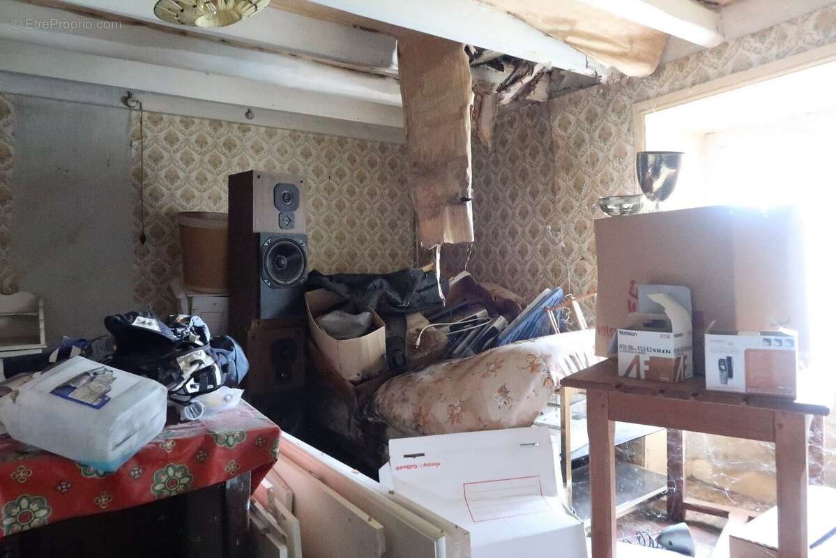 Maison à SAINT-JULIEN-LA-VETRE