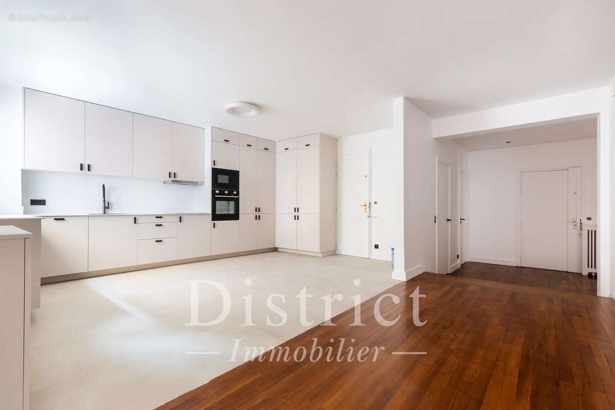 Appartement à PARIS-4E