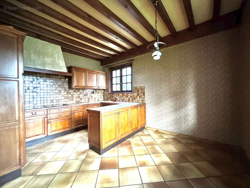 Maison à SAINT-JUST-SAINT-RAMBERT